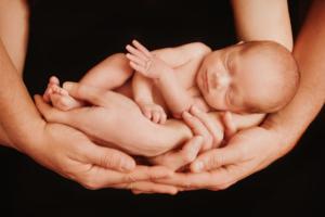 Fotograf für Neugeborenenfotos und Babyfotos