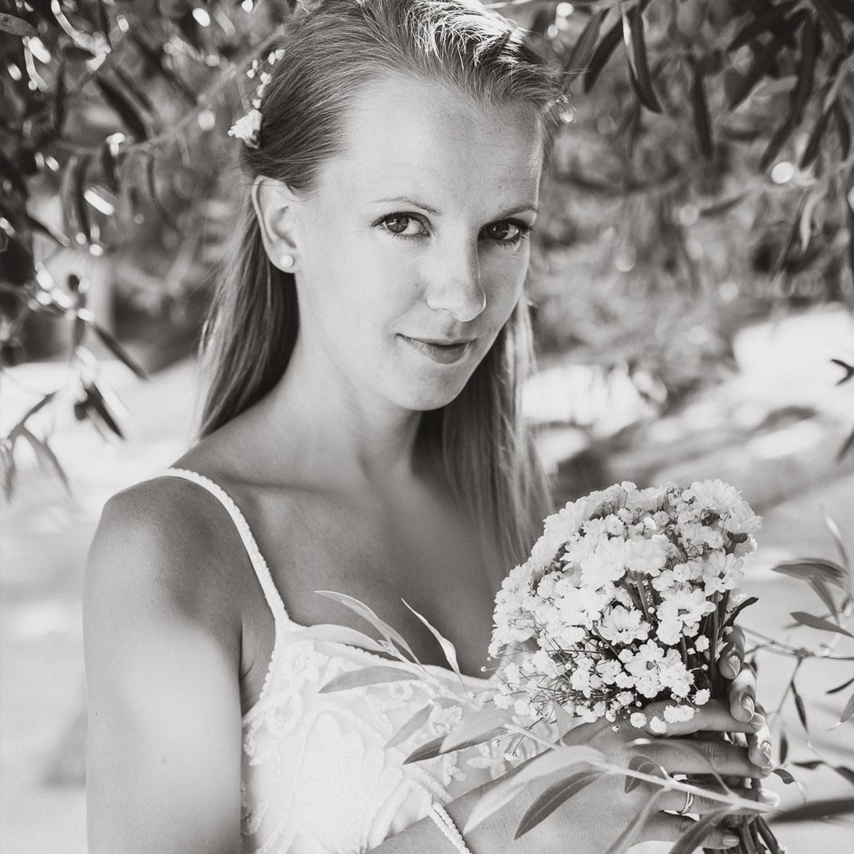 destination wedding photographer in Mallorca - black and white portrait of the bride