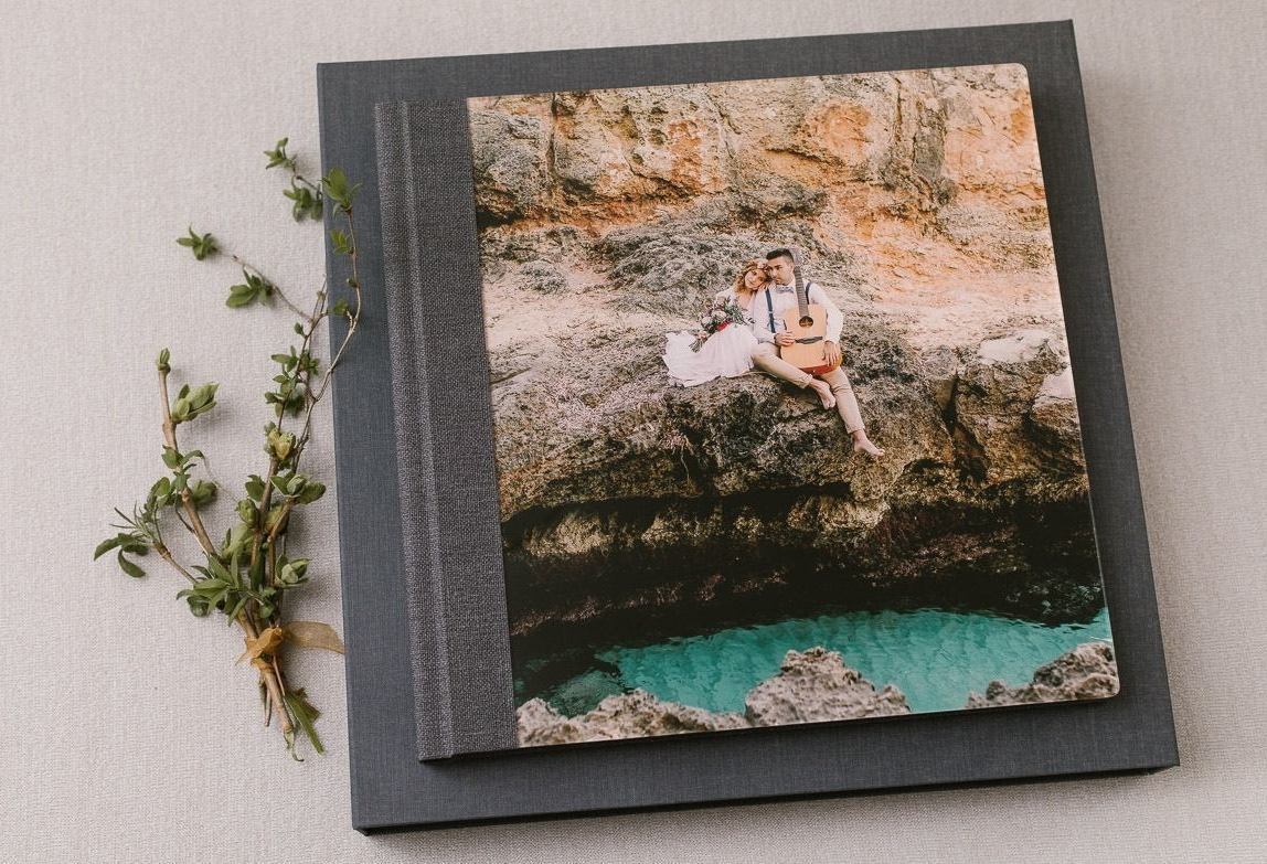 Wedding album and photobook by best Chile photographer Romany Flower