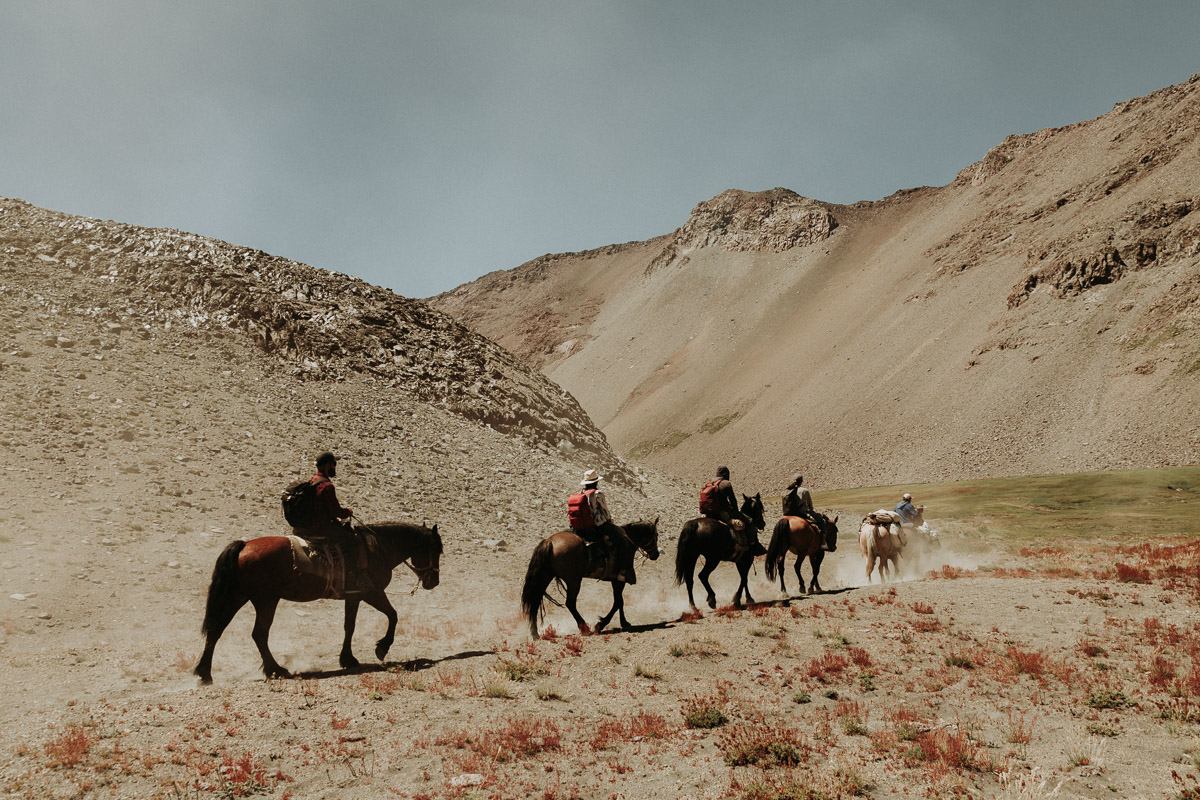 elopement wedding horseback Destination Wedding photographer in Chile   wilderness elopement on horseback